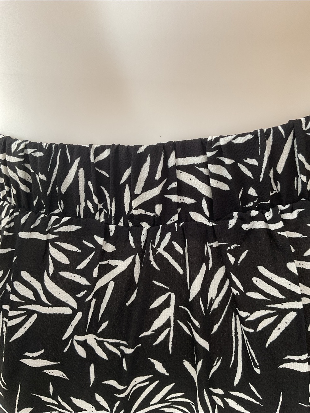 Cleo Printed Midi Skirt - Picture 5 of 9